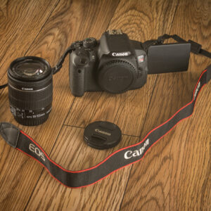 Canon EOS T5i + Objetivo 18-55mm 3.5-5.6 EFS